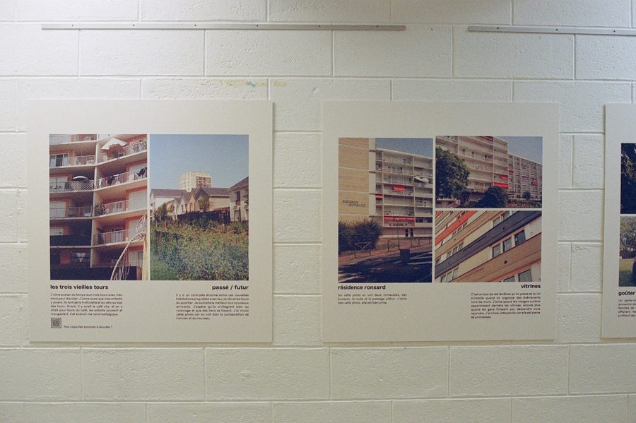 les planches de l’exposition accrochées au mur de La Boussole